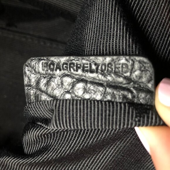 Burberry Authentic Luxury Leather Shoulder Bag Black w Gold Metal Hardware Sz OS - Picture 9 of 16